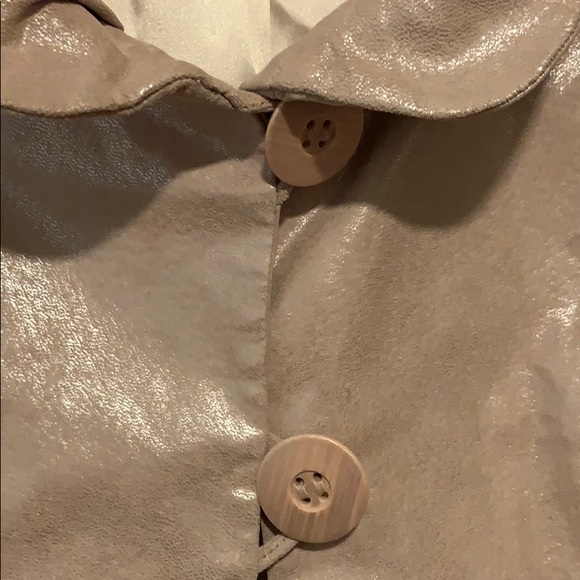 Danier pink shimmer leather jacket w/ruffle collar - Picture 7 of 12